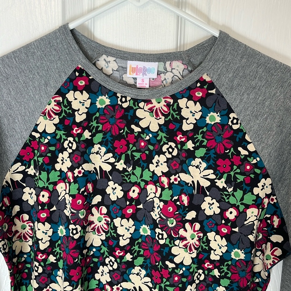 Lu LaRoe simply comfortable 3/4 sleeve floral tunic